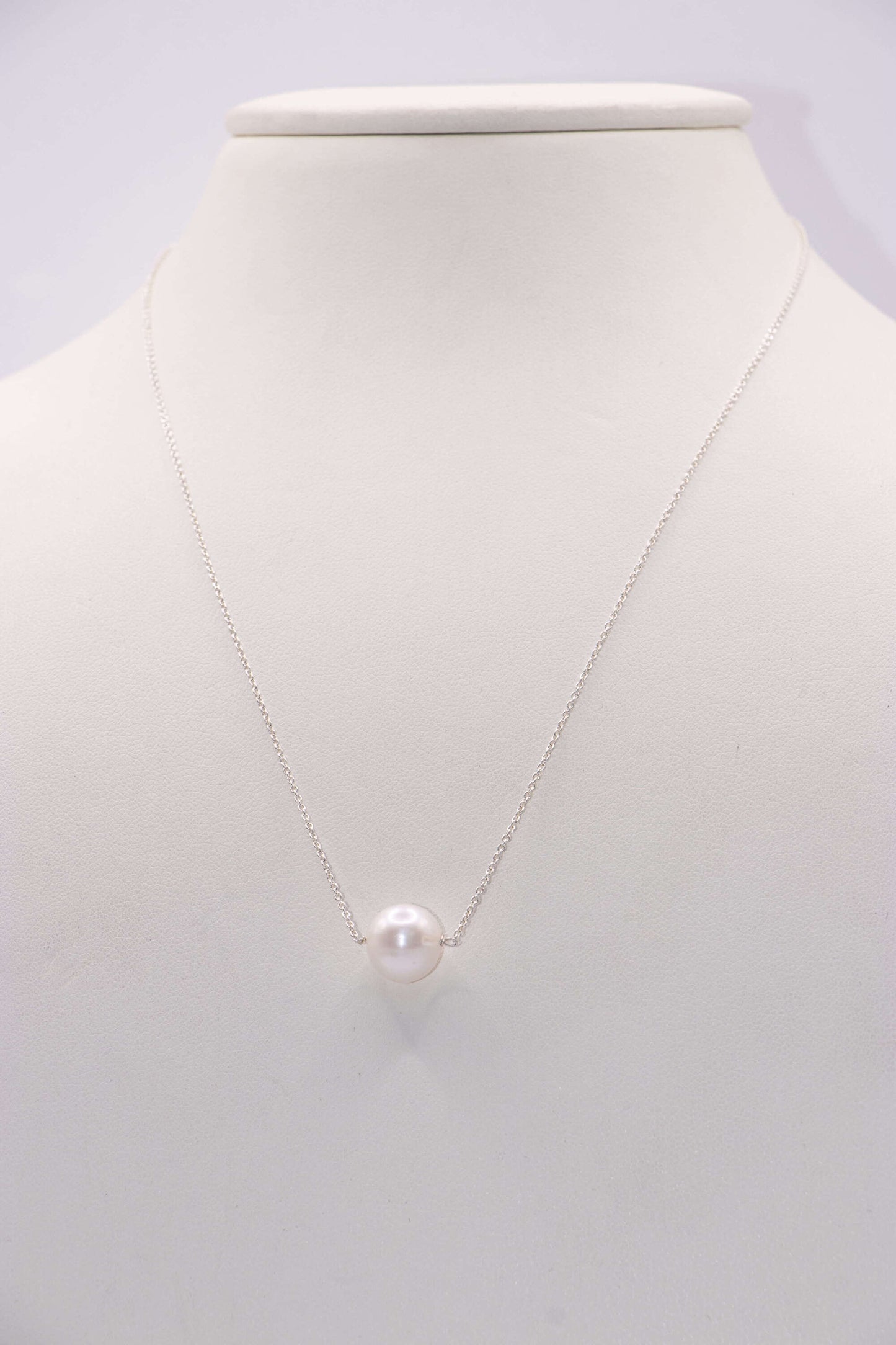COLLIER - CHAÎNE ARGENT ET PERLE D'EAU DOUCE