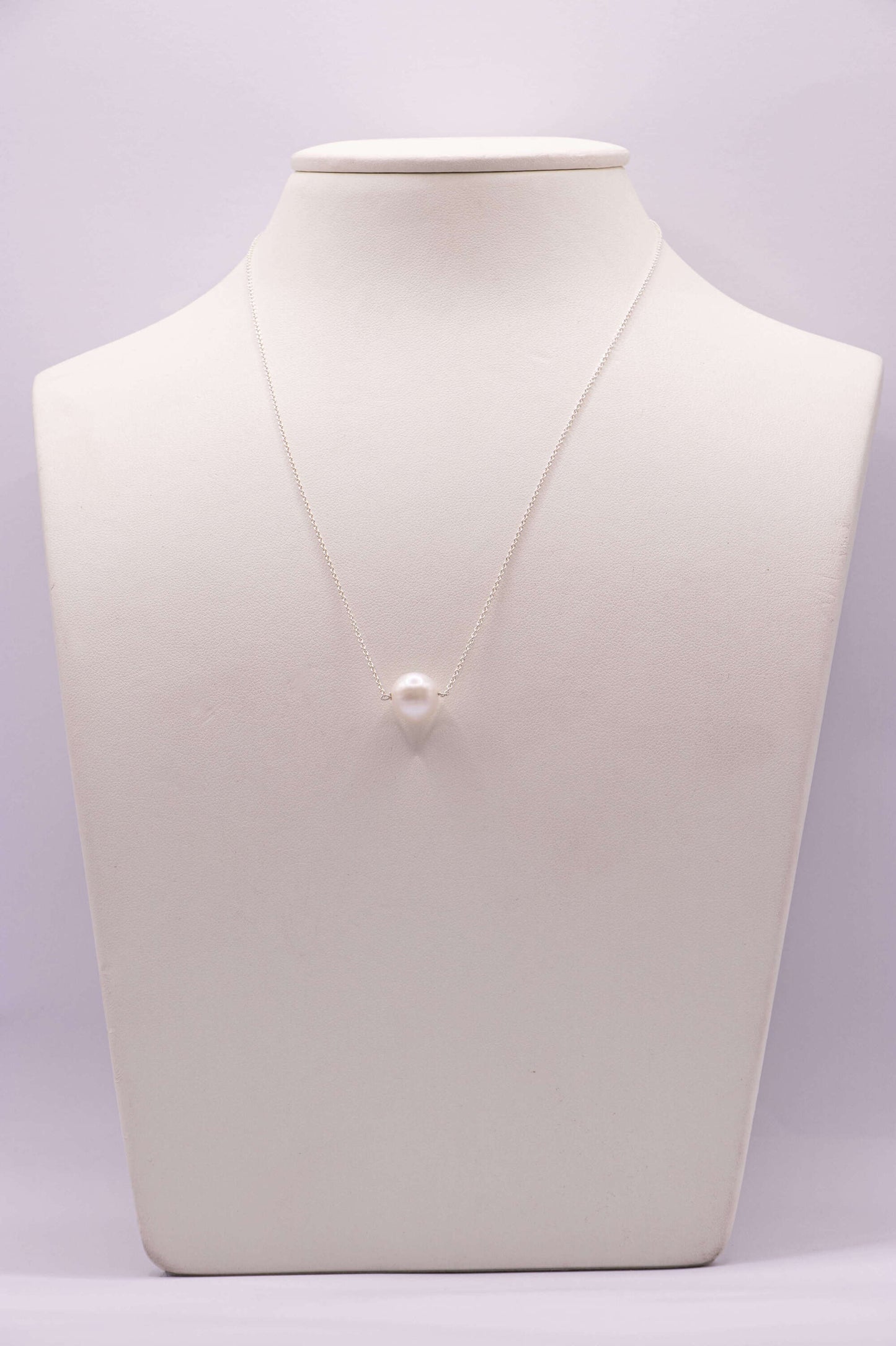 COLLIER - CHAÎNE ARGENT ET PERLE D'EAU DOUCE