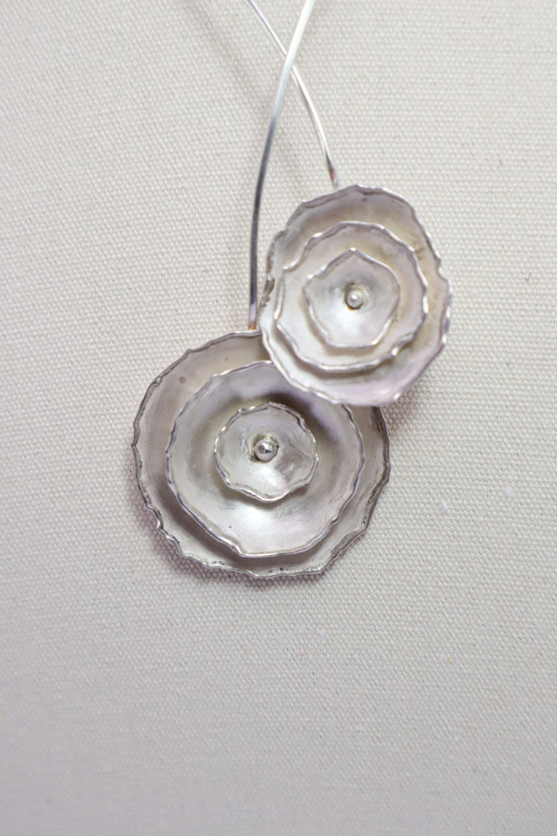 COLLIER - TORQUE NYMPHÉA ARGENT